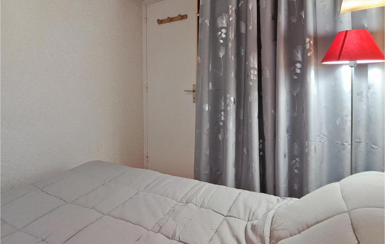 1 Bedroom Lovely Apartment In Grandcamp-Maisy Exterior photo